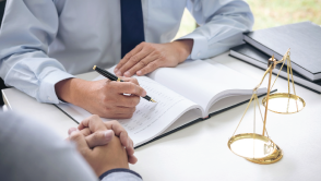 Senior Legal Executive